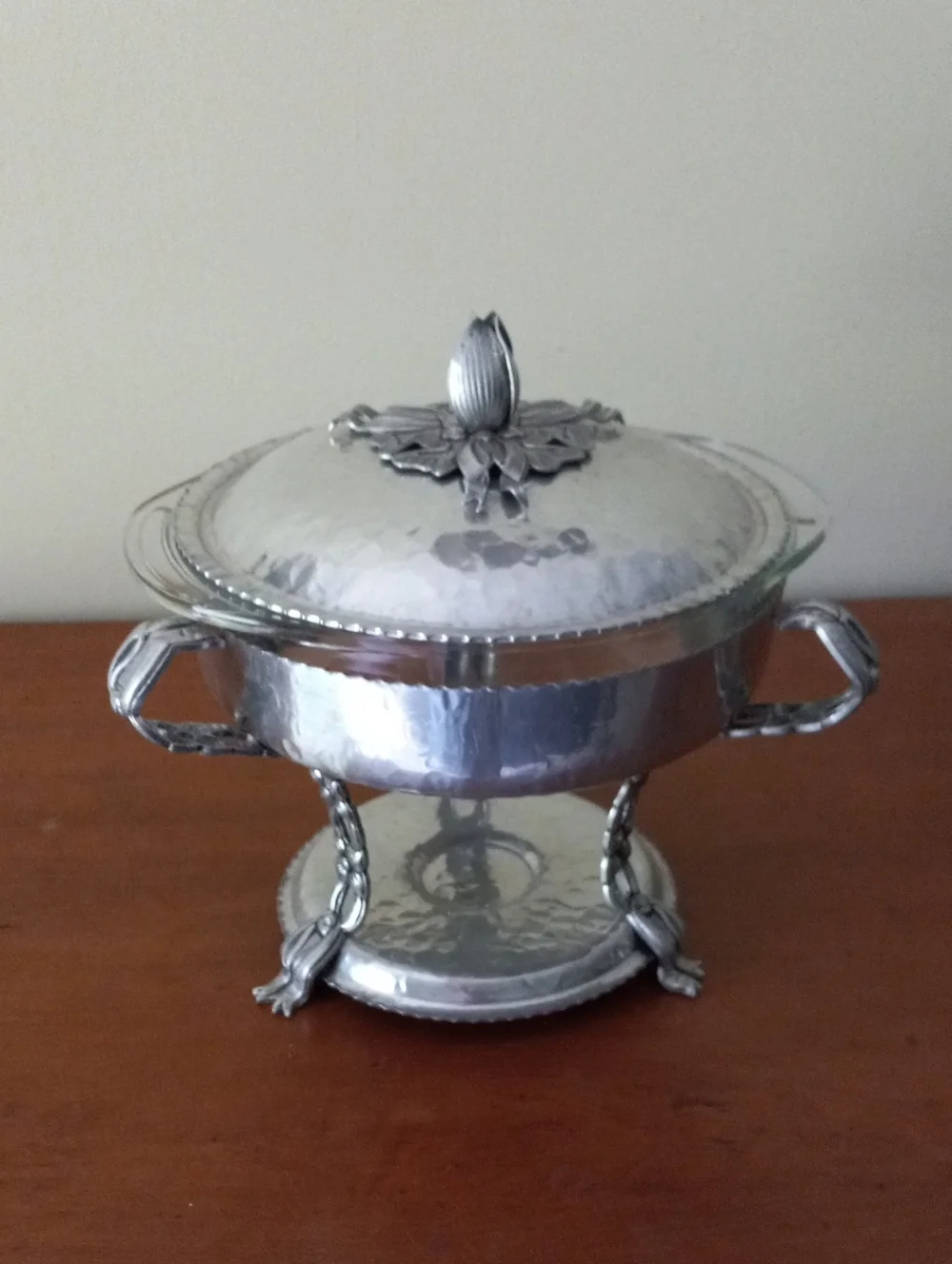 Vintage Rodney Kent Floral Hammered Aluminum Serving Chaffing Dish with Lid